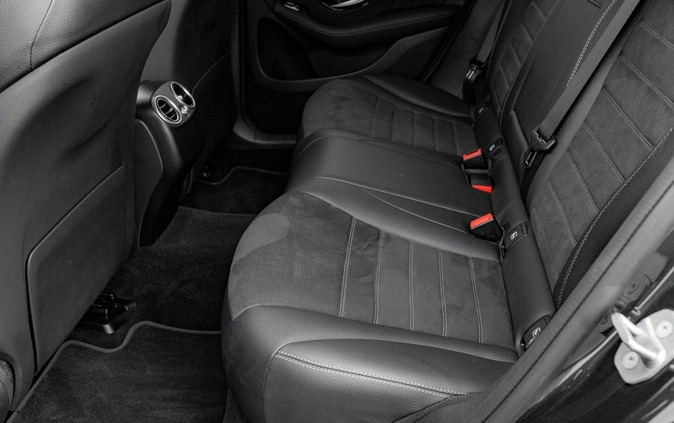 Mercedes-Benz GLC cena 213850 przebieg: 48628, rok produkcji 2021 z Piastów małe 781